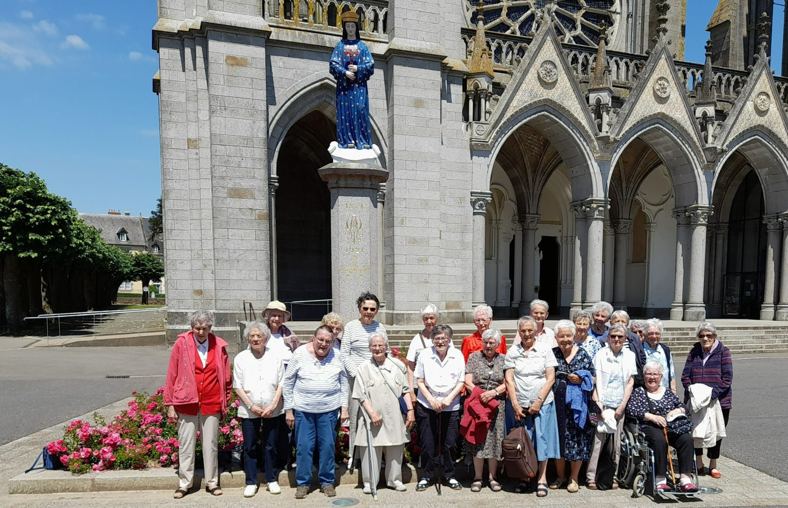 Filles du Saint Esprit Province FBH Communauté des Filles du SaintEsprit